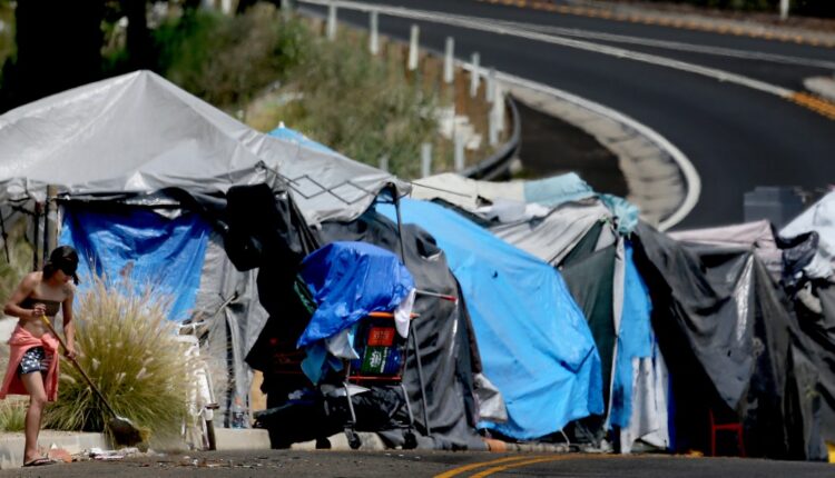 Essential California: Eine wilde Woche in der Obdachlosenpolitik von LA
