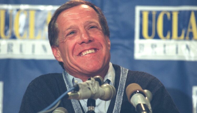 The great UCLA soccer coach Terry Donahue dies at the age of 77

