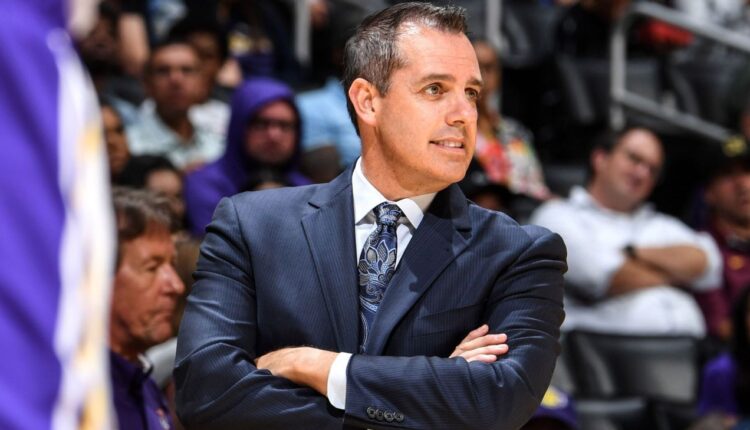 Los Angeles Lakers sign head coach Frank Vogel to extend his contract


