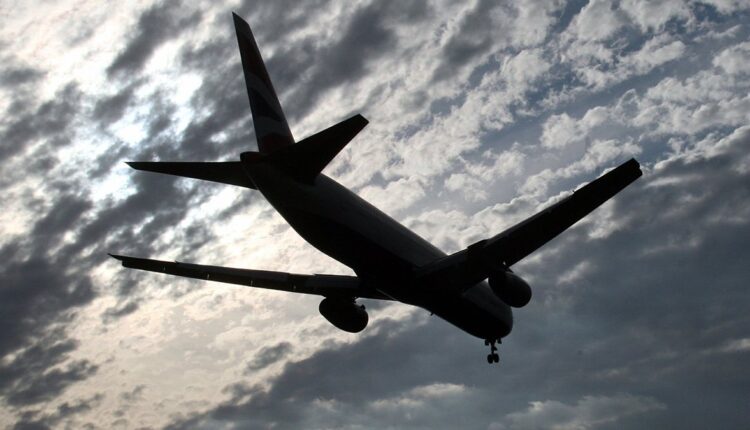 Consumer advocates urge change in the aviation industry - NBC Los Angeles

