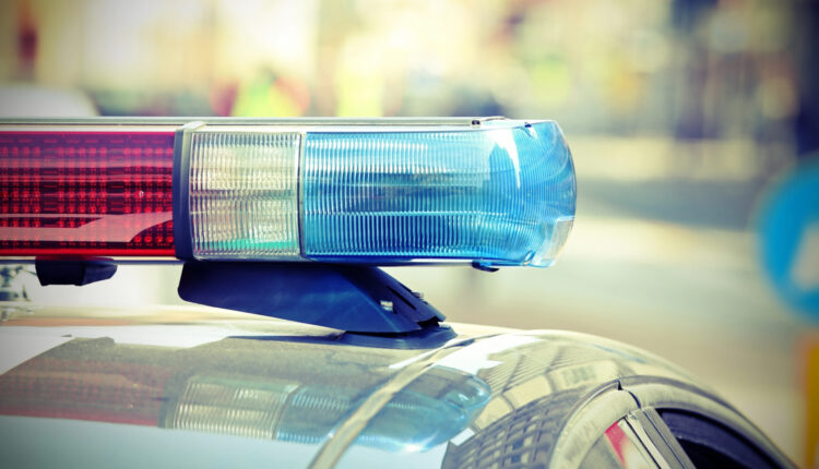 Man found shot dead in car in North Hills - CBS Los Angeles

