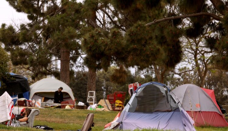 Report says no to homeless shelters in major LA parks

