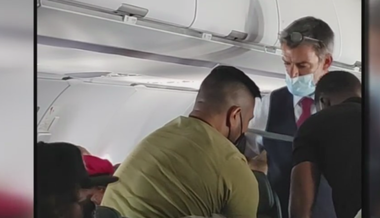 Teenage passenger detained on flight from Maui to Los Angeles - CBS Los Angeles

