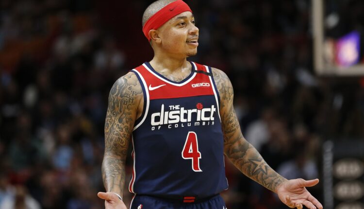 Why the Los Angeles Lakers should give Isaiah Thomas a chance

