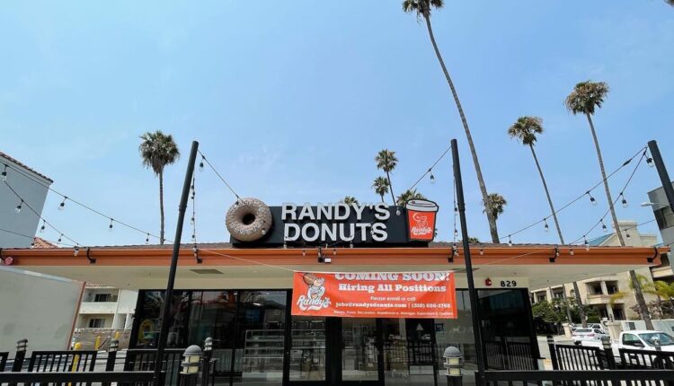 Free Randy's Donuts for Santa Monica Grand Opening

