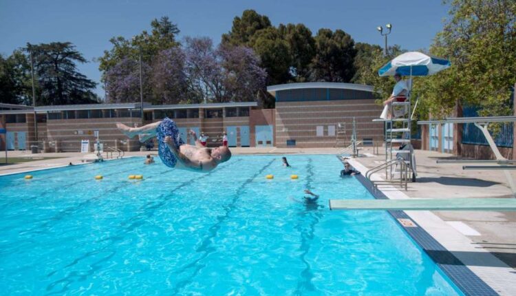  San Fernando Valley Community Meeting, Nov. 6-13  September - Daily News

