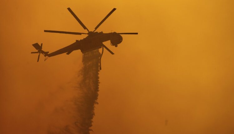   Fawn fire swells;  Sequoia fire leads to new evacuations

