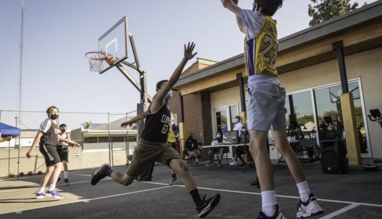 Santa Monica youth basketball stays and plays strong

