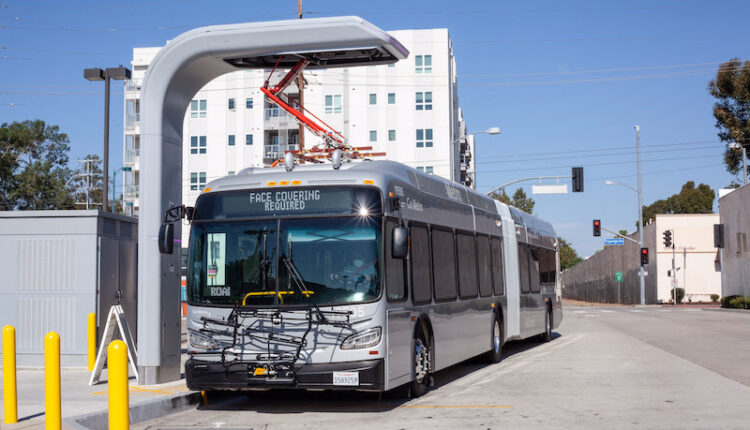 LA Metro drives all emission-free electric buses on the Orange Line

