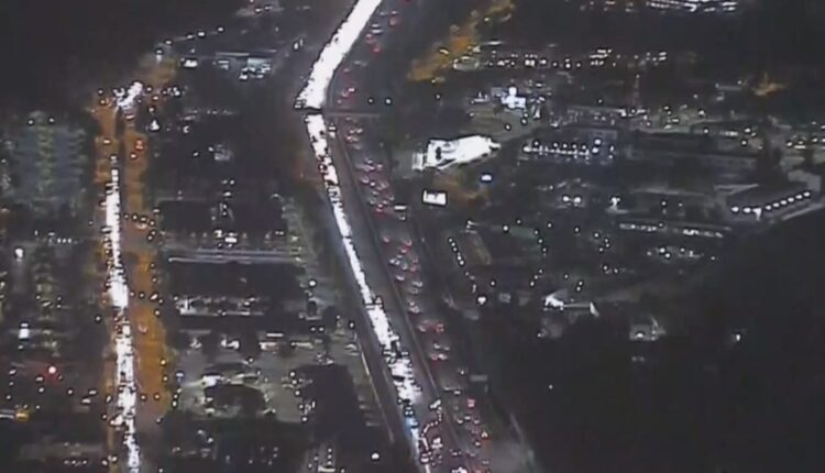 101 freeway lanes closed in Calabasas - NBC Los Angeles

