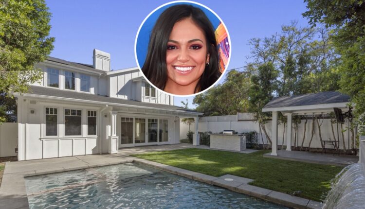 Bethany Mota lists LA House - DIRT

