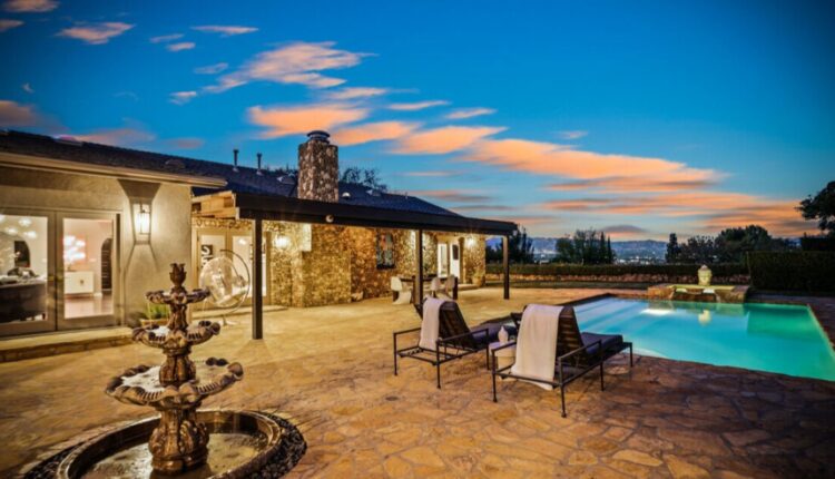 "Good Day LA" is home to Jillian Barberie's Tarzana home for sale

