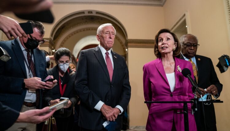 House adopts a $ 1 trillion infrastructure package

