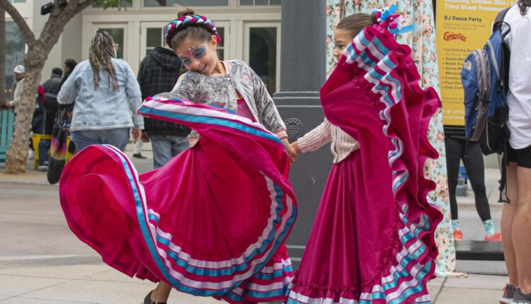 Santa Monica celebrates Day of the Dead - The

