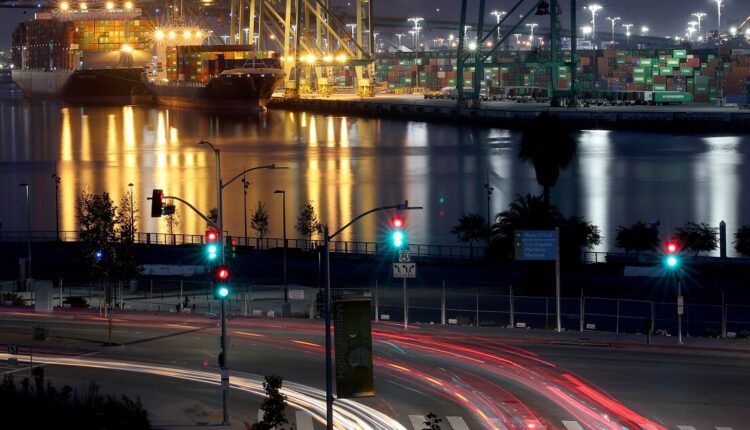   Photos: is the port less crowded?  It depends on who you ask

