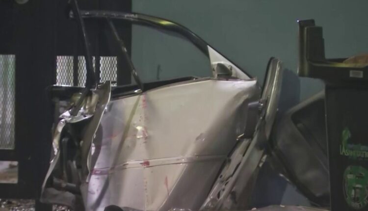 Lake Balboa Crash kills woman, leaves 2 injuries - NBC Los Angeles

