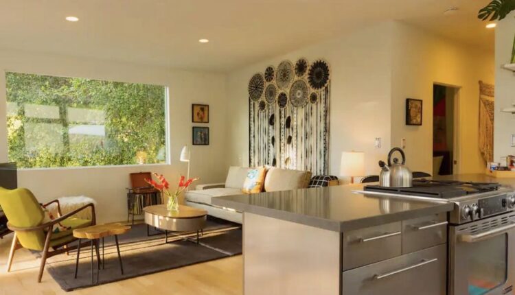 You can stay in these former celebrity homes on Airbnb

