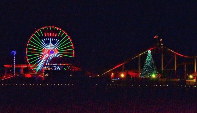 A 90 foot tall snowman spotted in Santa Monica - NBC Los Angeles

