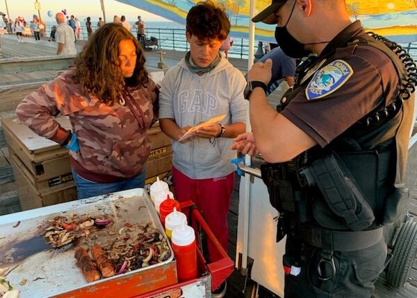 Legislators want to contain the "growing wall of illegal providers" on Santa Monica Pier

