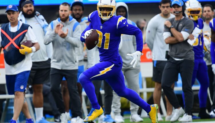   Mike Williams Player Prop Betting for NFL Week 17 |  Los Angeles vs. Denver 02/02/2022


