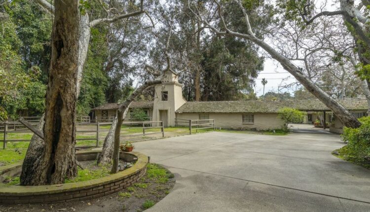 Cliff May-designed Los Angeles ranch home sold for $ 7.2 million

