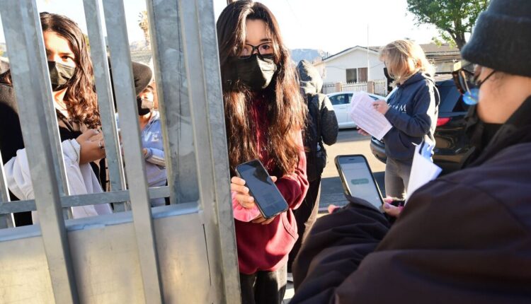 California schools are facing unprecedented stress amid Omicron

