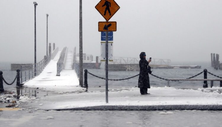Heavy snowfall and bitter winds rage on the east coast

