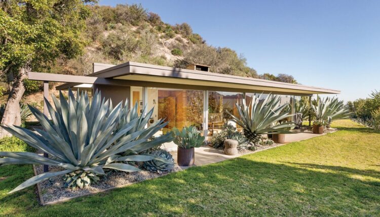 The San Fernando Valley Architecture Becomes Real Estate Draw - The Hollywood Reporter
