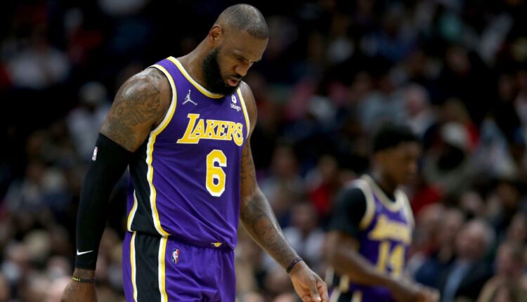 LeBron James to miss Los Angeles Lakers' final 2 games due to sprained ankle
