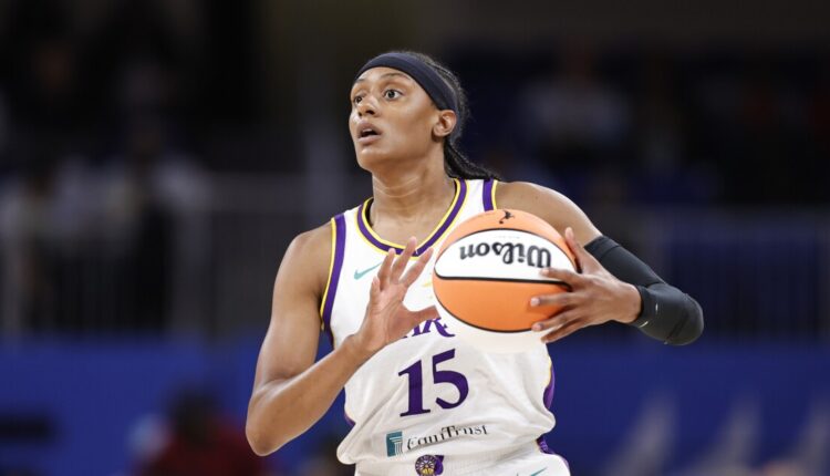 Sparks improve playoff hopes with road win over the Mystics
