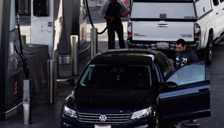 Gasoline climbs to $1.07 over NYMEX in Los Angeles wholesale market -trade
