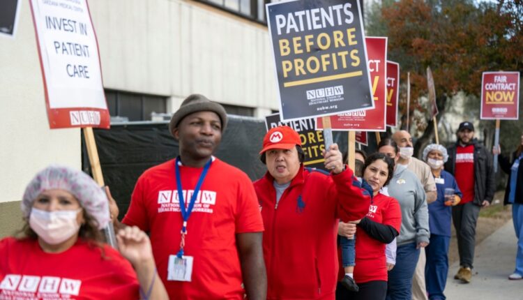 Tarzana hospital workers picket over wages and staffing concerns - San Gabriel Valley Tribune
