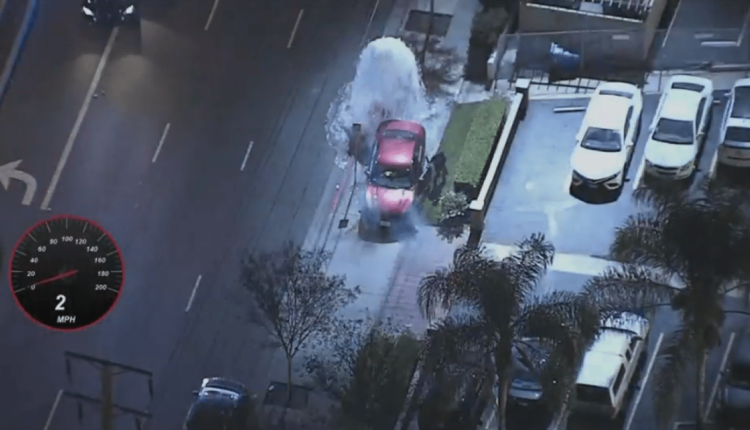 Driver in Custody After Hitting Fire Hydrant During Police Pursuit – NBC Los Angeles
